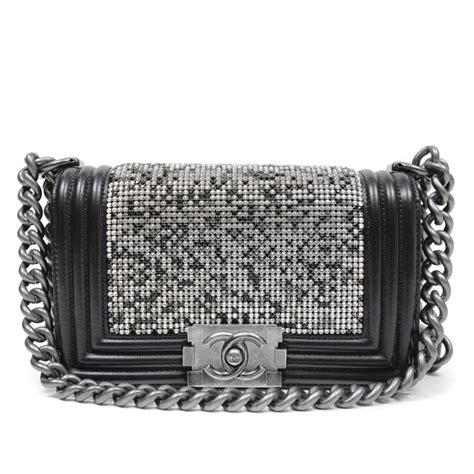 chanel le boy crystal